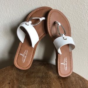 Size 6 sandals worn 2 times!!